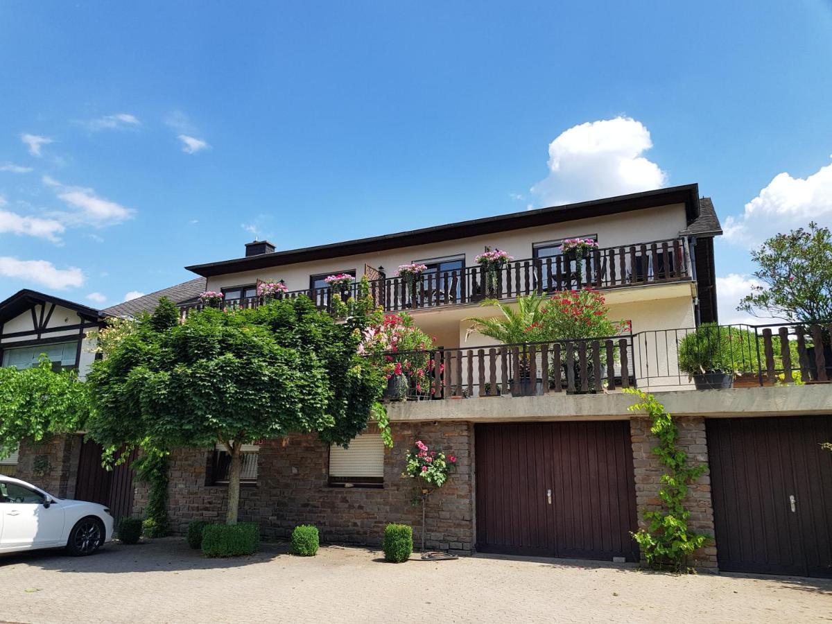 Weingut Erich Serwazi เมเซอนิค ภายนอก รูปภาพ